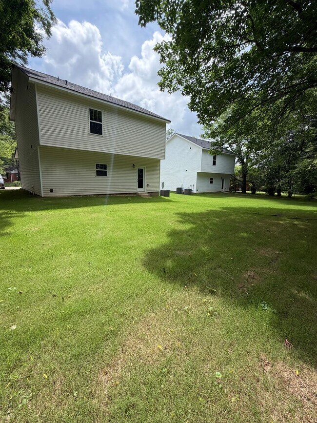 Photo - 3 Bedroom 2.5 Bath 1,732 sq ft