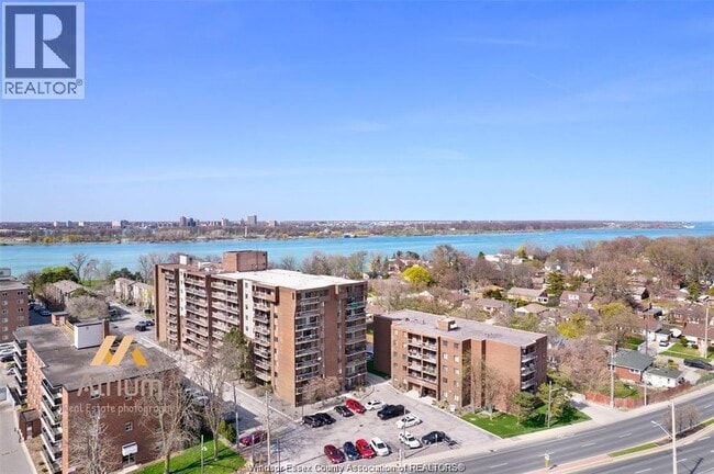 Photo - 3936 Wyandotte St E Unité 211