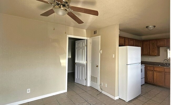 Photo - 607 N 20th St