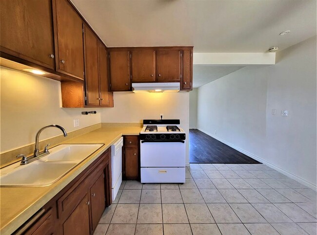 Photo - LB1702 (lease only) Apartment Unit 3