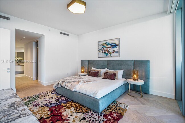 Photo - 700 NE 26th Terrace Unidad 3004