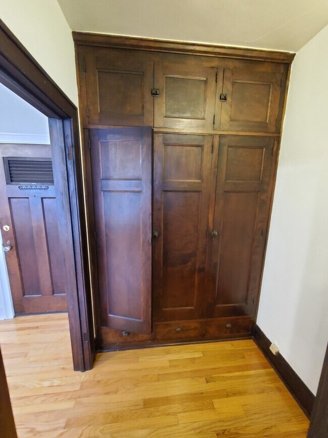 Photo - 2342 N Spaulding Ave Unit 308