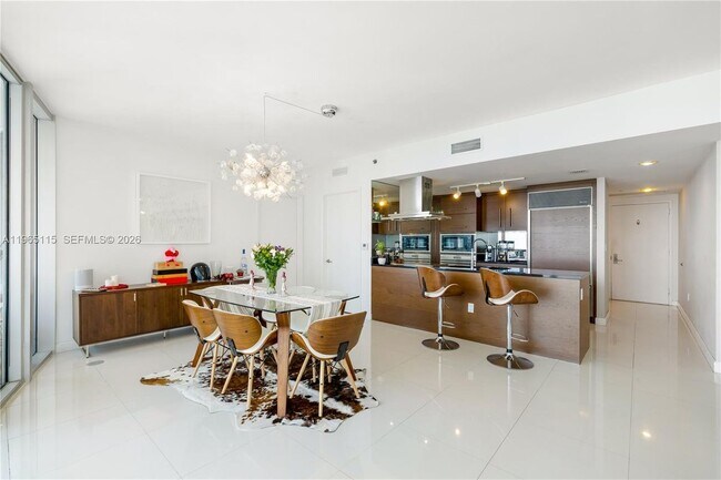 Photo - 495 Brickell Ave Unidad 4704