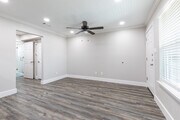 1 BR, 1 BA - 750SF Living Room