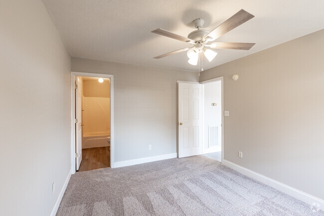 2BR, 2BA - City Place at Wyndhurst