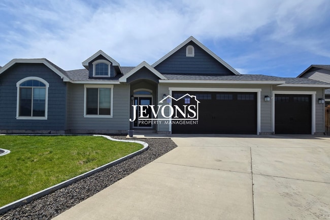 Building Photo - A charming and well-located single-family home!