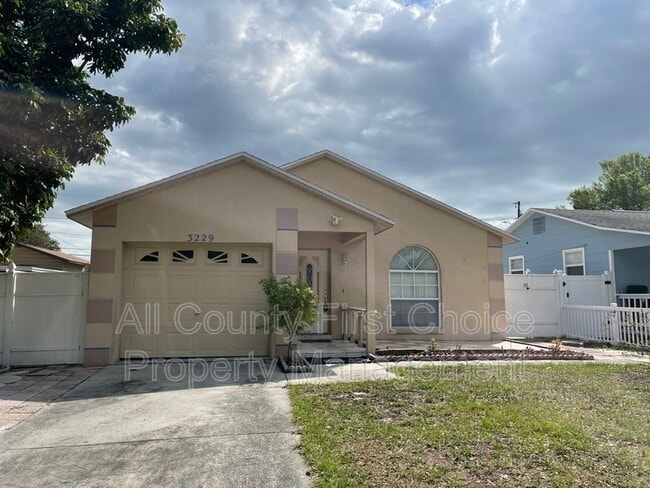 Building Photo - 3229 23rd St N