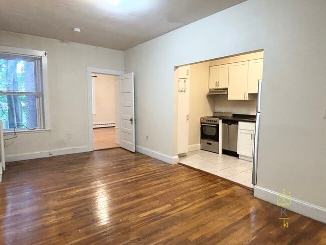Building Photo - 181 Winthrop Rd Rental