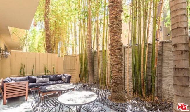 Photo - 411 N Oakhurst Dr Unit 103