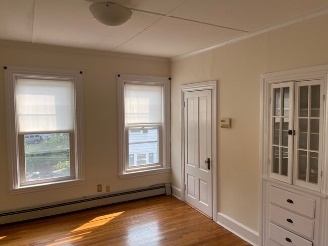 Photo - 37 Oak St Unidad Apt # 2