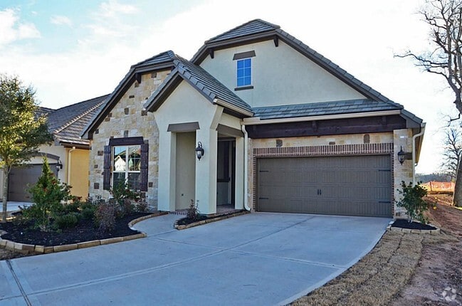 Building Photo - 4802 Fairford Dr Rental