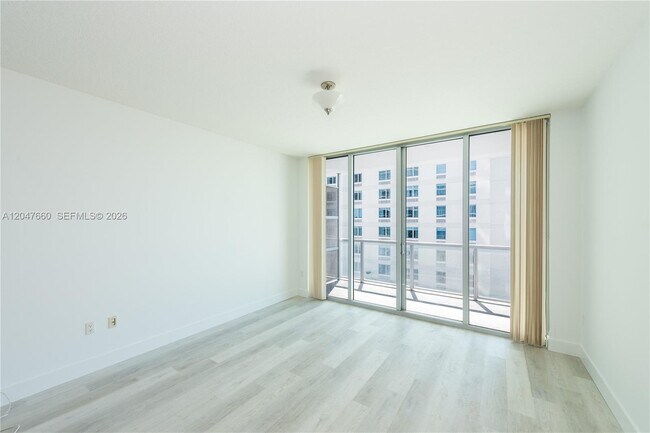 Photo - 79 SW 12th St Unit 1105-S