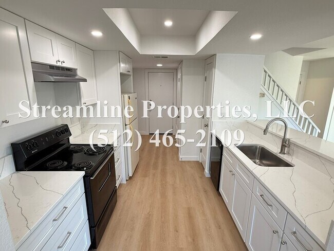 Photo - Stylish 3-Bed Duplex with Creekside Views ...