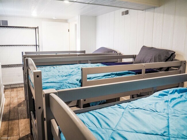 Photo - 17440 Montello Ave