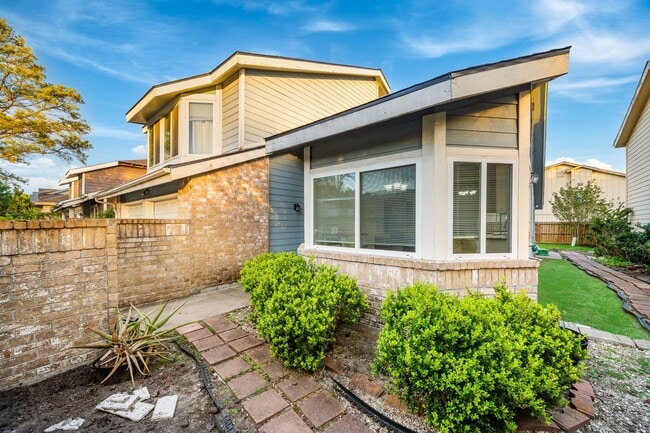 Photo - 13619 Braeswest Dr