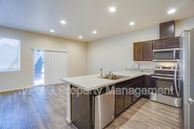 Photo - 2105 NE 118th Pl