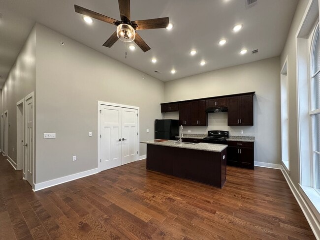 Photo - Charming Downtown Apartments Unidad 4