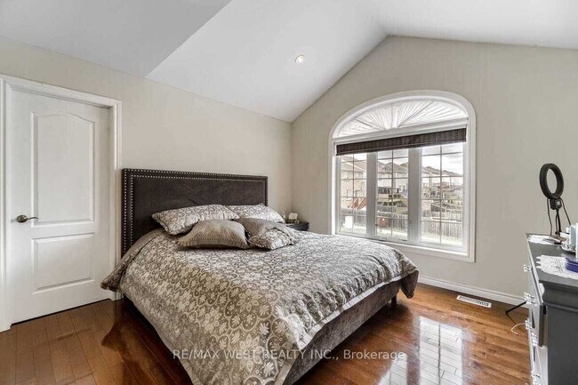 Photo - 1200 Langley Cir