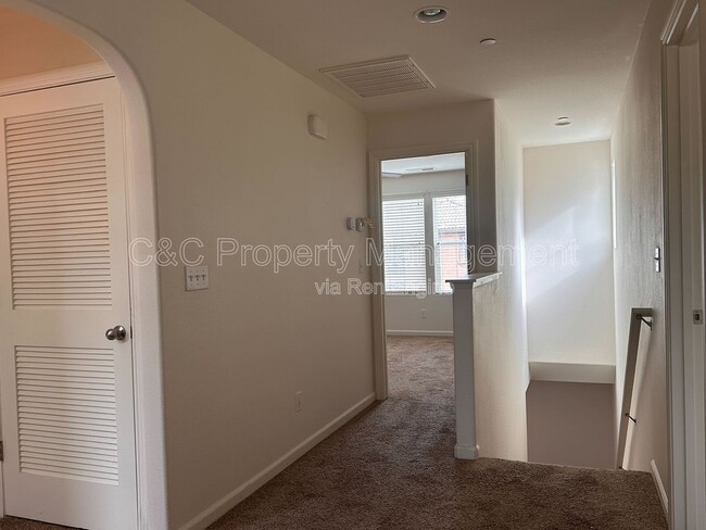 Photo - 3672 Etchings Way