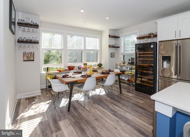 Photo - 12028 N Shore Dr