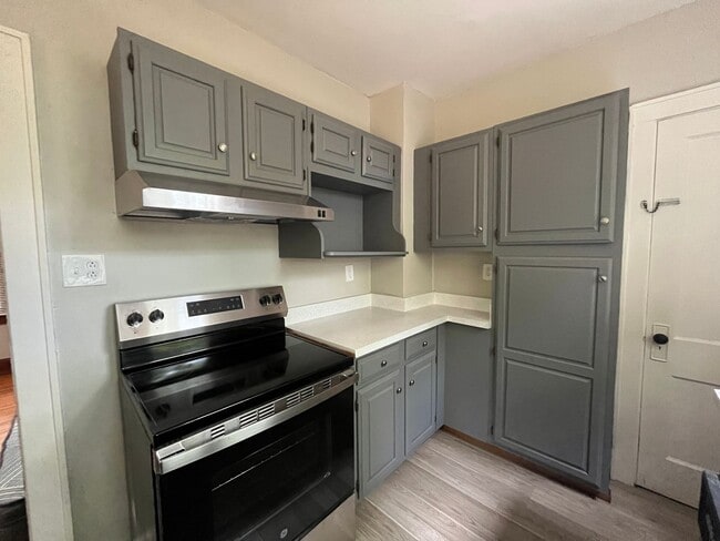 Photo - 4132 Talbert St