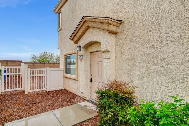 Photo - 8842 Duncan Barrel Ave