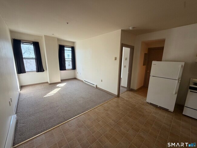 Photo - 277 N Main St Unit #3