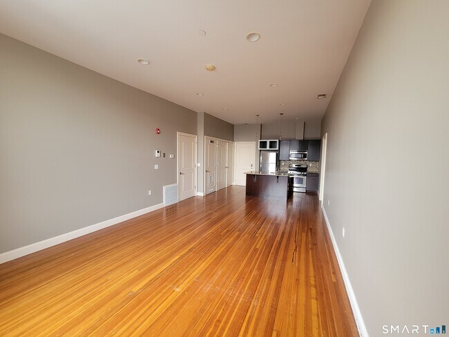 Photo - 14 N Main St