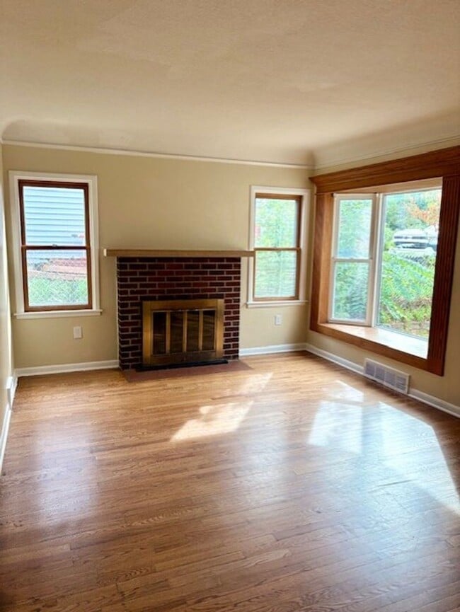 Photo - Charming 4-Bedroom Home in the Heart of Wi...
