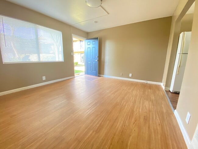 Photo - Woodside Place