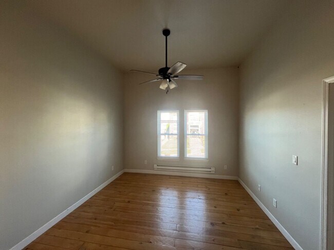 Photo - 402 E Milwaukee St Unit D