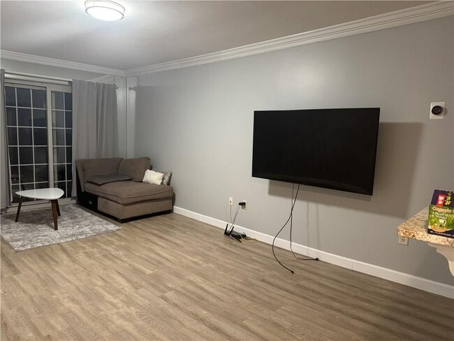 Photo - 199 14th St NE