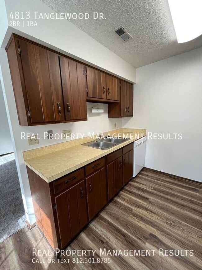 Photo - 4813 Tanglewood Dr