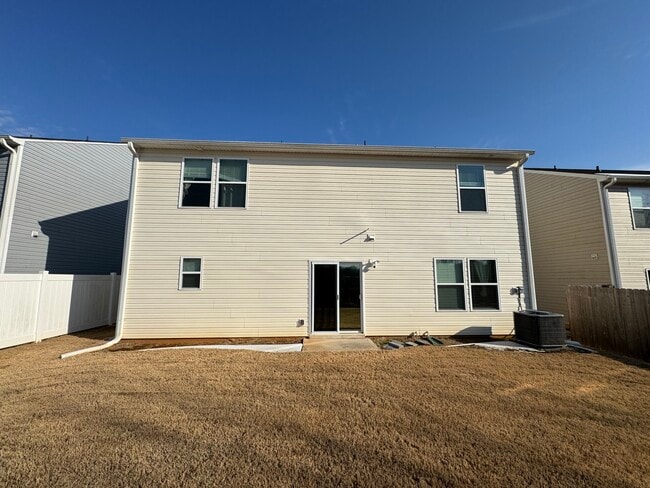 Building Photo - 1023 Dobson Meadows Dr