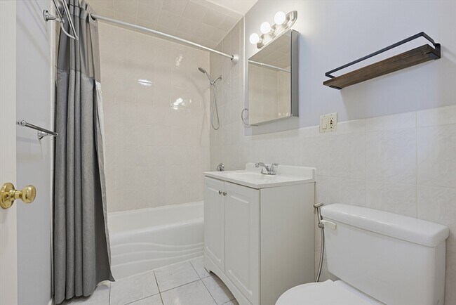 Photo - 197 Lexington St Unidad 2