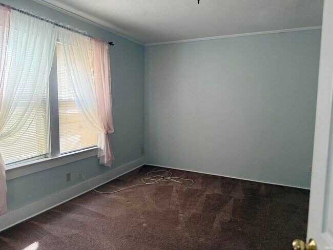 Photo - 628 W State Blvd