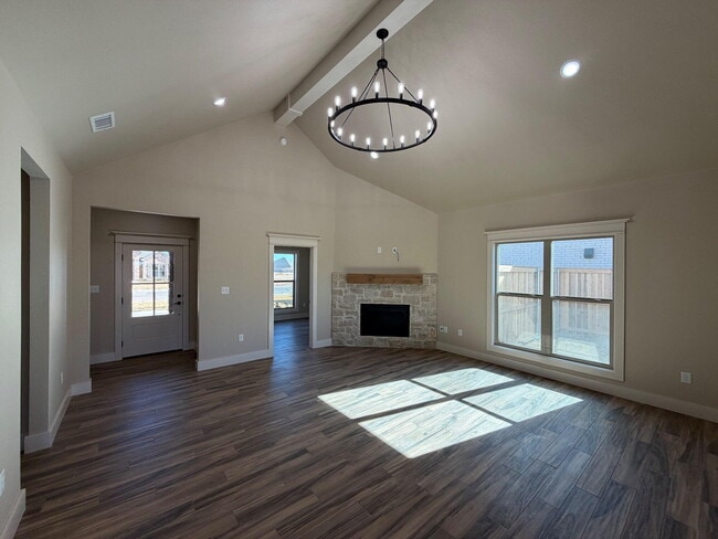 Photo - 409 Essex Ln