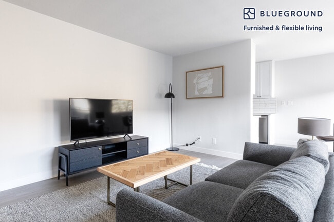 Photo - 1231 S Bundy Dr Unit FL2-ID233