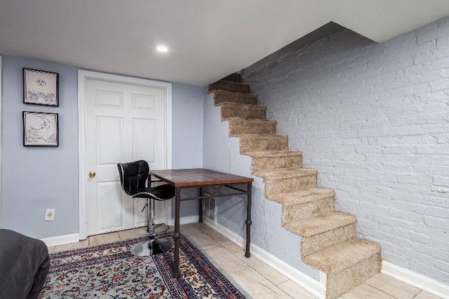 Photo - 768 Columbia Rd NW