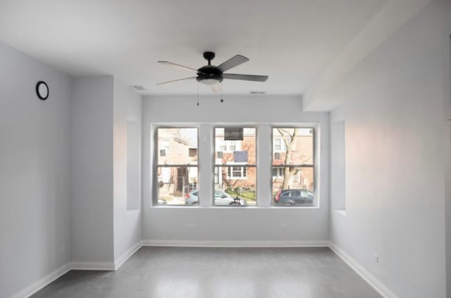 Photo - 7240 S Cornell Ave Unidad 1