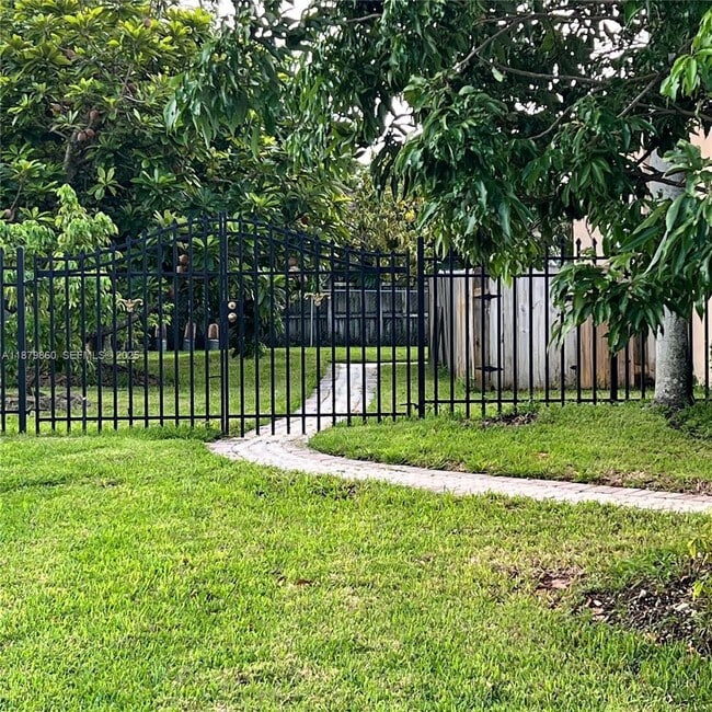 Building Photo - 12770 SW 217th Terrace Unit 1