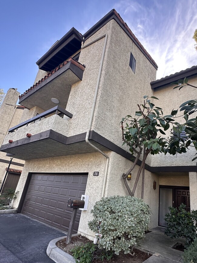 Photo - 4300 Via Marisol Unit Fremont Villas