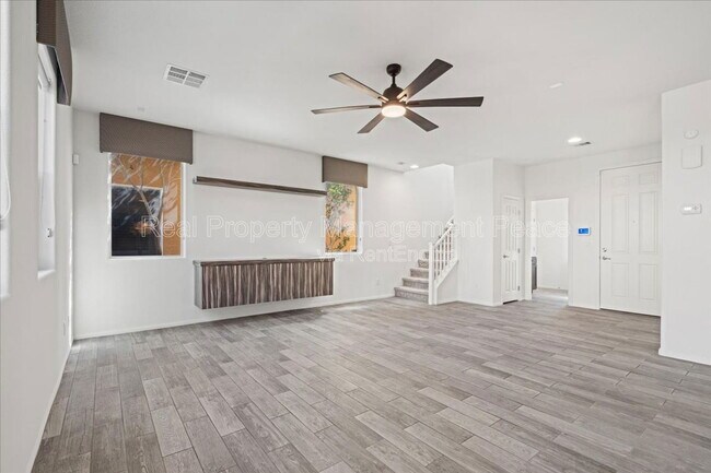 Photo - 628 Wounded Star Ave