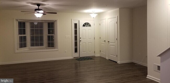 1826 Cassandra Dr