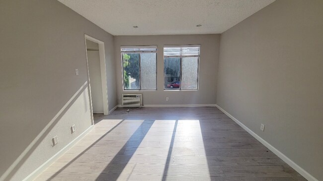 Photo - 1818 N New Hampshire Ave Apartment