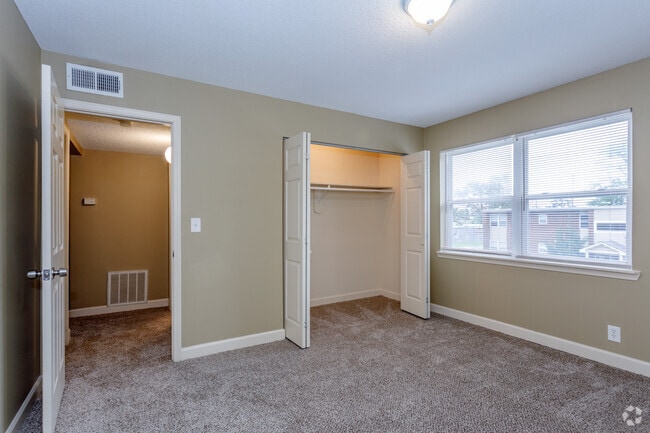 2BR, 1BA - B2
