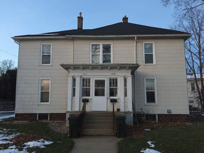 Photo - 409 W 7th St