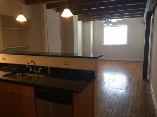 Photo - Montgomery Square Apartments