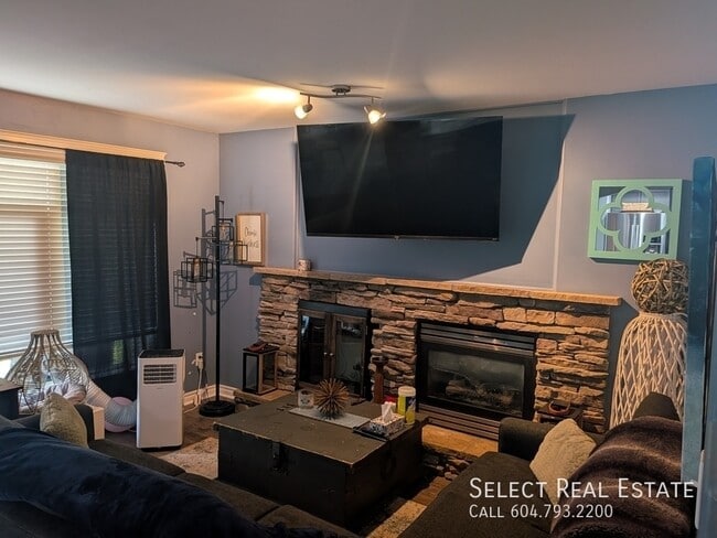 Photo - 8881 Walters St