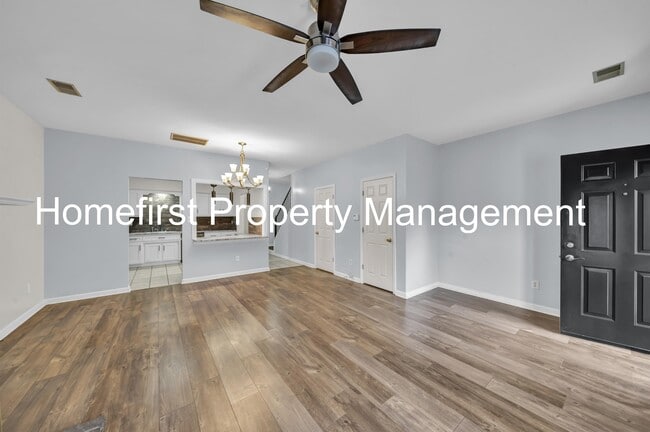 Photo - 317 Bainbridge Dr